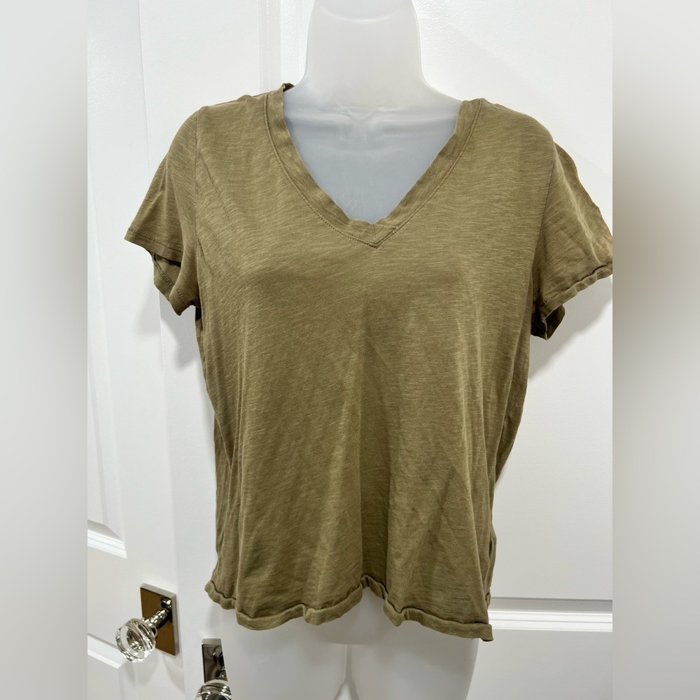 Madewell Olive V-Neck Short Sleeve Tee